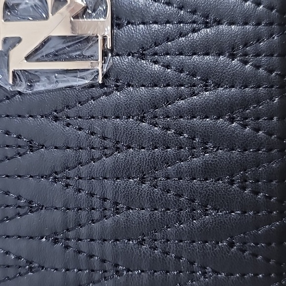 Badgley Mischka Long Wallet with Phone Pocket & Wristlet - NWT MSRP $59 - Picture 4 of 8